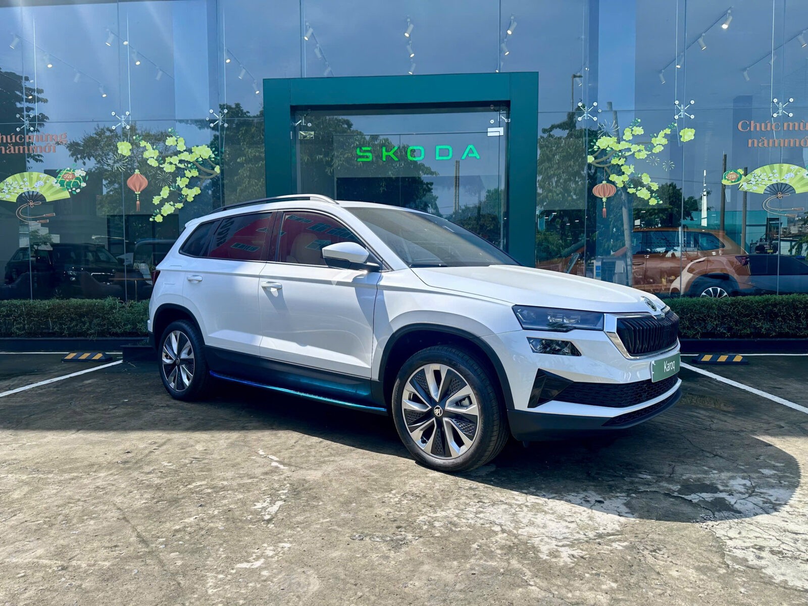 z5928113195972 3d93c112ab0fb688b9a35f53ab6c1f2a Khám phá Skoda Karoq – Mẫu SUV cỡ C phù hợp cho mọi nhu cầu